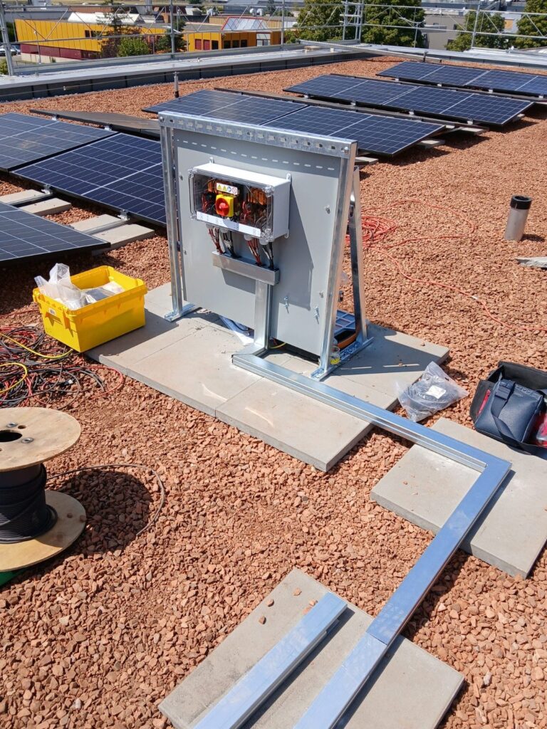 Coffret de protection et de coupure de l’installation photovoltaïque à Gland